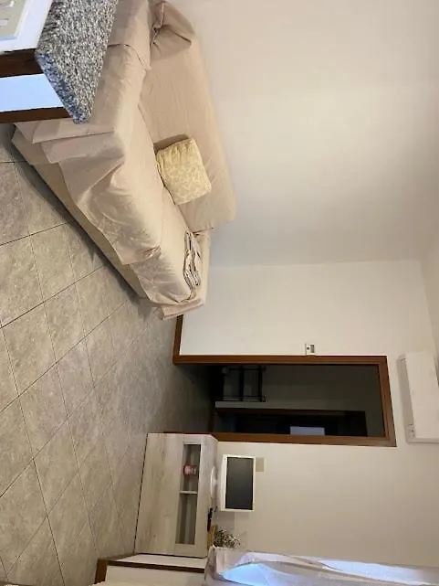 Jhonathanb&B Zanica 0*,  イタリア
